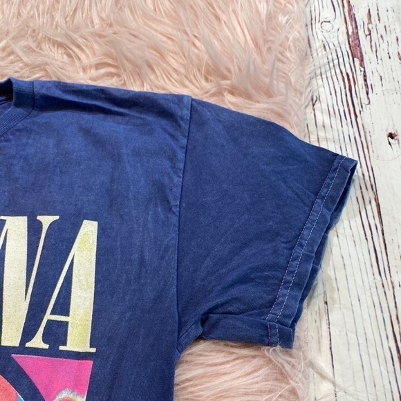 NWOT Nirvana Smiley Swirl Blue Unisex Short Sleeve Tee sz M - Picture 4 of 11